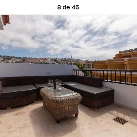 펜션 3 Bedrooms With Views 아데제
