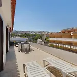3 Bedrooms With Views 펜션 아데제