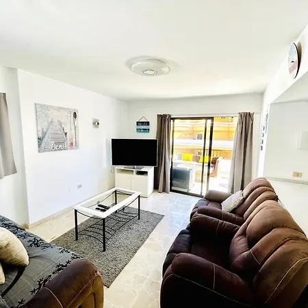 3 Bedrooms With Views *