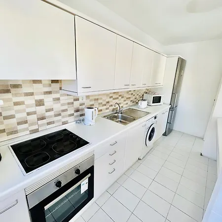 3 Bedrooms With Views Holiday home *