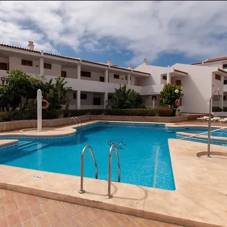 3 Bedrooms With Views *