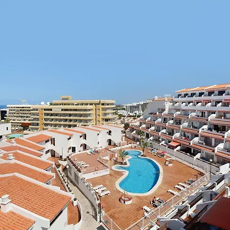 3 Bedrooms With Views 펜션 아데제