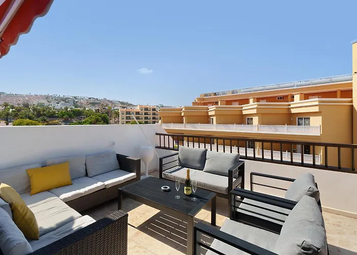 3 Bedrooms With Views *